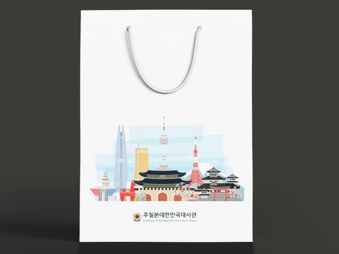 #대사관홍보물 #쇼핑백디자인 #쇼핑백디자인제작
#한국랜드마크일러스트 #일러스트문의
디엠문의 또는 카톡 ’디자이너타미‘ 검색
,
로고 로고디자인 로고제작 로고디자인제작 로고제작문의 로고스타그램 로고문의 로고디자이너 로고작업 로고의뢰 로고디자인회사 기업로고 프랜차이즈로고 브랜드로고디자인 브랜드로고 포스터디자인 brandrogo companylogo korealogo
*음각은 실제파일에 적용되지 않으며 사진은 인쇄시 예시임으로 이미지 디자인만 참고하세요