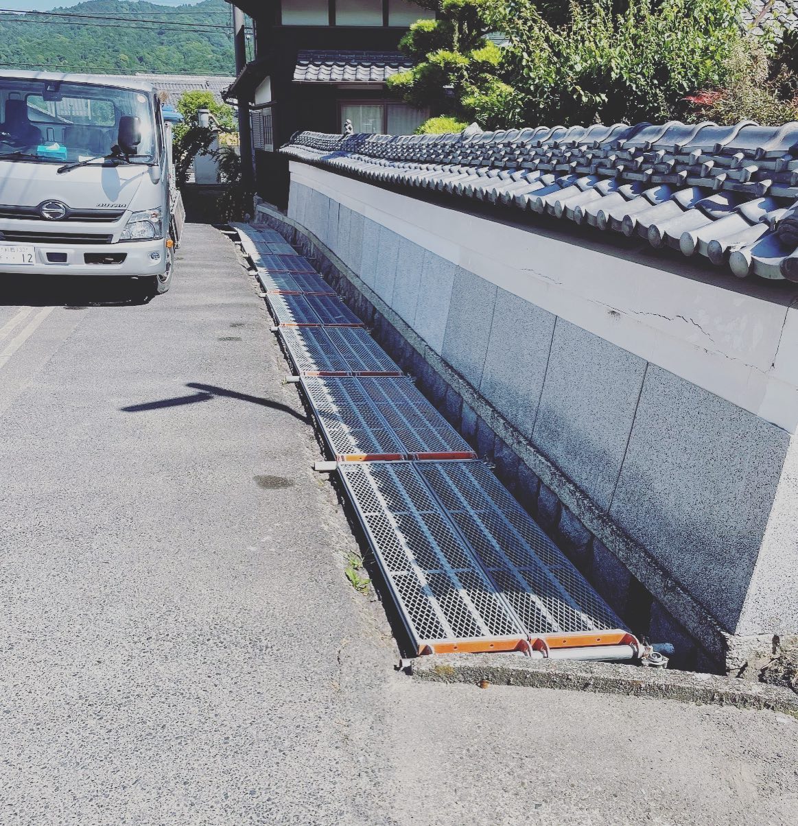 .
.
#げんばきろく५✍
#どんな足場でもお任せ下さい
#株式会社侑愛 #ゆうあい
#三重県の足場屋さん
#亀山の足場屋さん
#熱中症には気をつけましょう