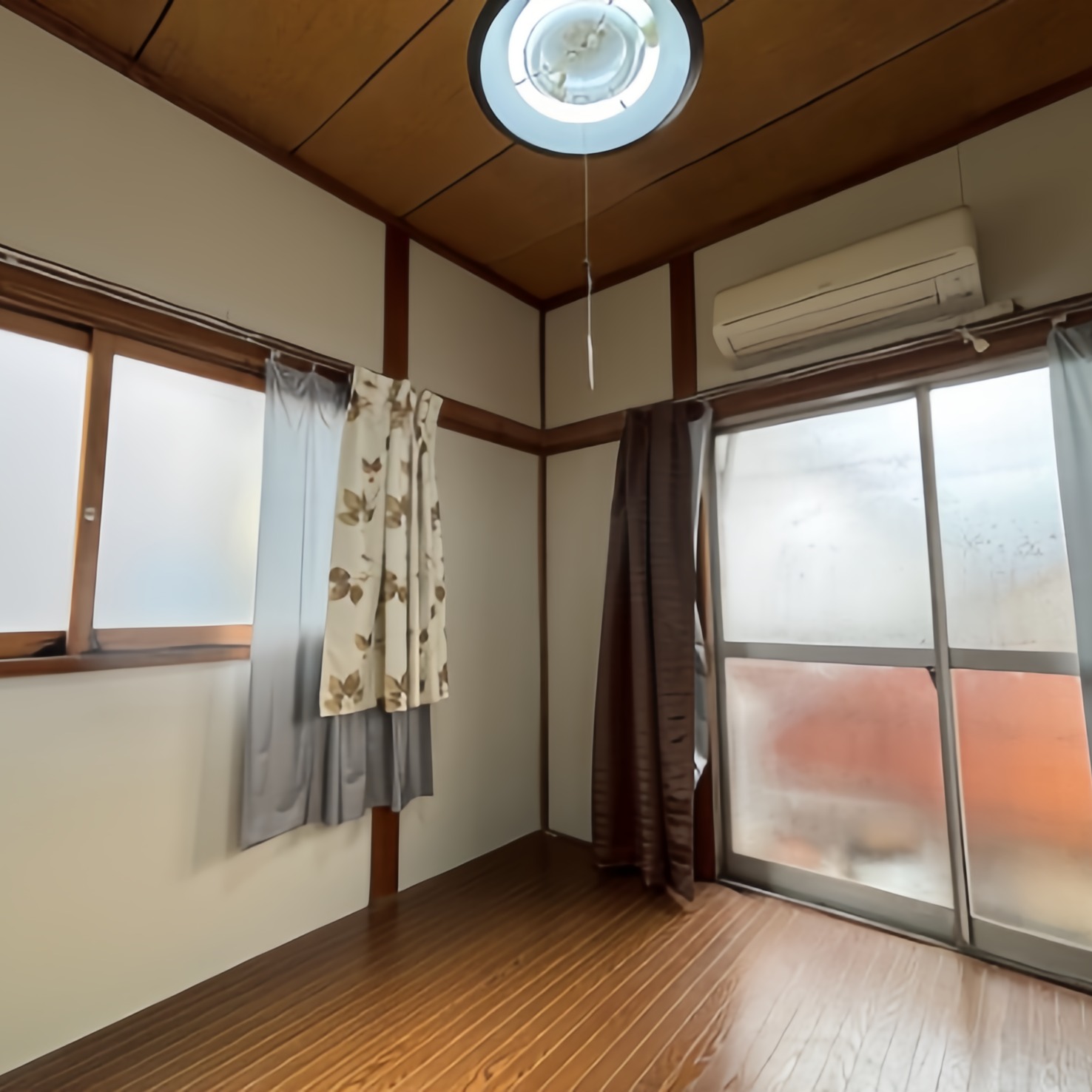 🏡 Live the Shimokitazawa Lifestyle — A Mature Urban Retreat Within Walking Distance
Enjoy the best of Setagaya living with easy access to both Shimokitazawa and Shibuya.
📍 Kitazawa 1-Chome, Setagaya-ku, Tokyo
💰 Price: ¥24.8M (tax included)
🏠 2DK Detached House
📐 Land: 28.76㎡ / Building: 39.66㎡
✨ Features
• 3 stations accessible via 2 train lines
• Bright interior with sunlight from three sides
• Cozy retro-Japanese atmosphere
• Ideal for singles, couples, investment, or a Tokyo second home
🚶 Access
• 9 min walk to Shimokitazawa Station on the Odakyu Line Odakyu Line
• 3 min walk to Ikenoue Station on the Keio Inokashira Line Keio Inokashira Line
🏡 Short-Term Rental Potential
• Eligible for up to 180 days of Airbnb operation under Japan’s private lodging regulations
• Shimokitazawa is one of Tokyo’s most popular lifestyle and tourism destinations, with strong demand from both domestic and international travelers
• Expected annual gross revenue: Over ¥3,000,000
• Estimated gross yield: Approx. 12%+ depending on operation and seasonality
• A rare opportunity to own a high-yield Tokyo vacation home in a prime location
✨ With Besso To Go, we provide full support from license acquisition and property setup to Airbnb launch and ongoing management — making overseas ownership and operation seamless.
🛍 Nearby
• Convenience stores, supermarkets, cafés & local restaurants
• Quiet residential neighborhood with great walkability
🏡 Property Details
• Wooden 2-story house
• Freehold ownership
• Zoned residential area
• Building Coverage Ratio: 60%
• Floor Area Ratio: 200%
A charming Tokyo home tucked away in one of the city’s most creative and beloved neighborhoods.
#Shimokitazawa #TokyoRealEstate #Setagaya #JapaneseProperty #TokyoHome #JapanInvestment #AirbnbJapan #TokyoAirbnb #VacationRental #JapanRealEstate #BessoToGo